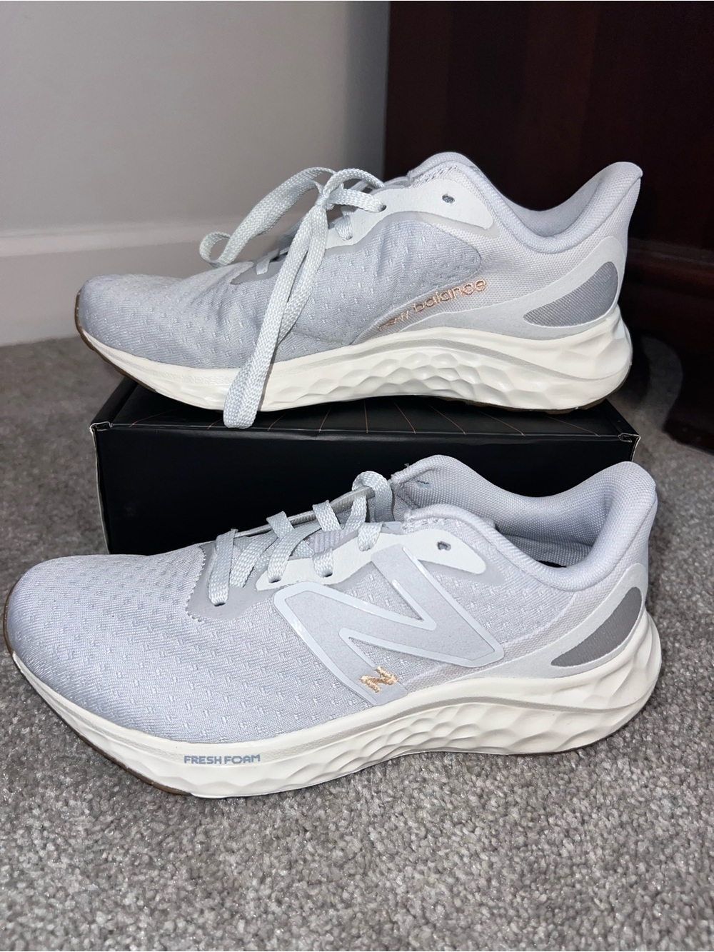 New Balance Women's Running Shoes in Light Gray and White